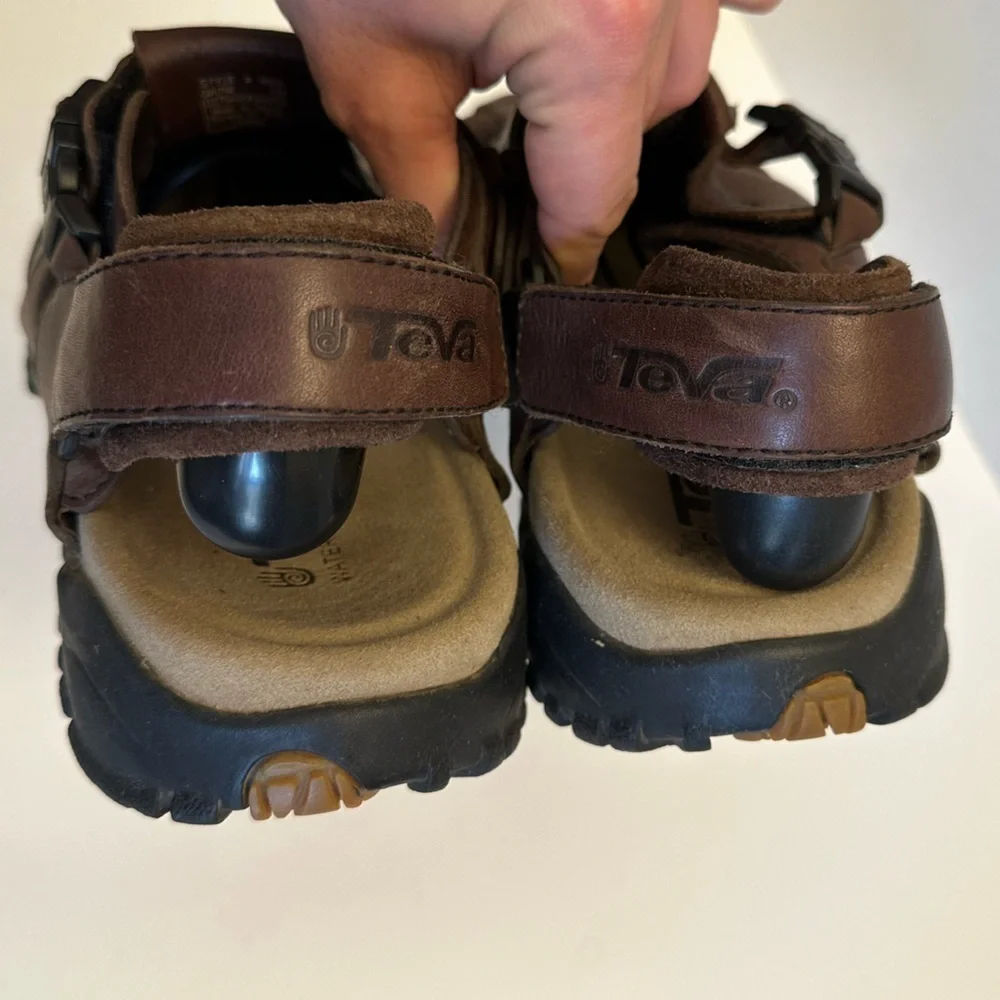 Teva Men's Fisherman Gaine Leather Sandals in Brown Size 12